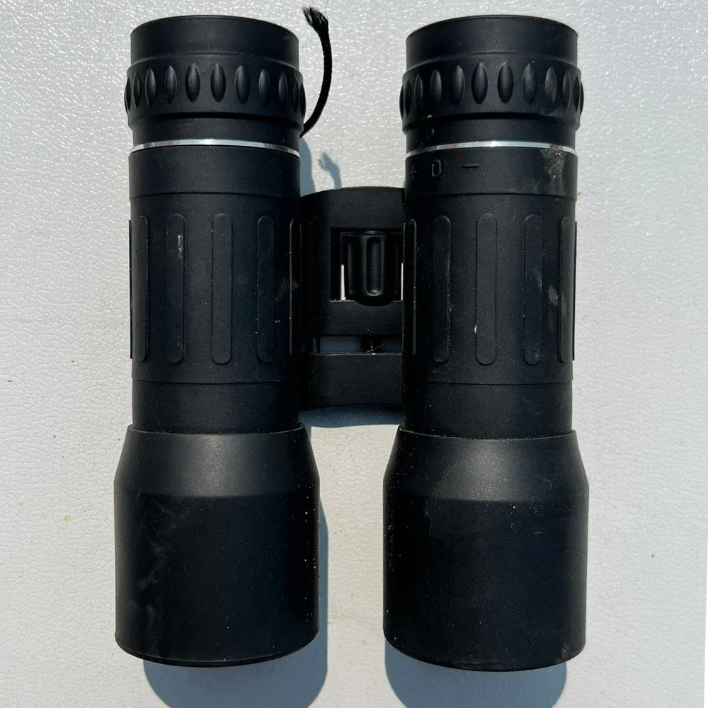Binoculars Unisex OS Black Good 8x42 Magnification Outdoor Gear